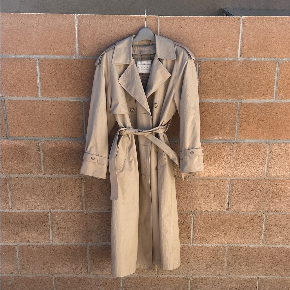 Vintage London Fog khaki Beige Trench Coat